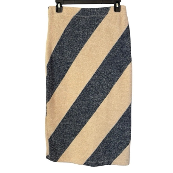 Anthropologie Diagonal Striped Medium M Midi Sweater Skirt Womens Beige Gray - Picture 3 of 5